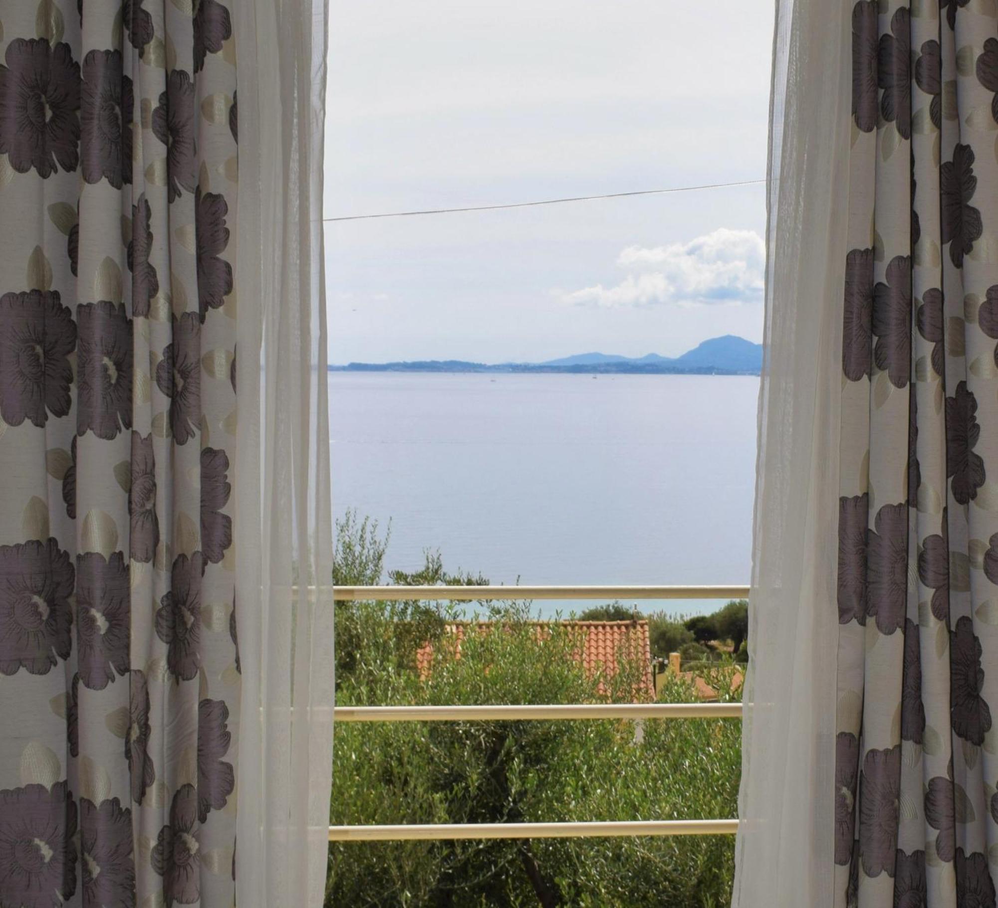 Paradisus Apartments Barbati Buitenkant foto