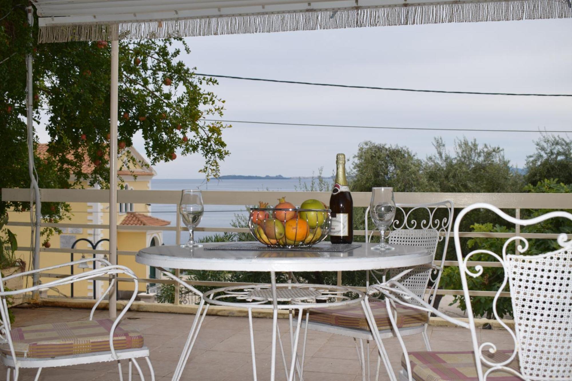 Paradisus Apartments Barbati Buitenkant foto