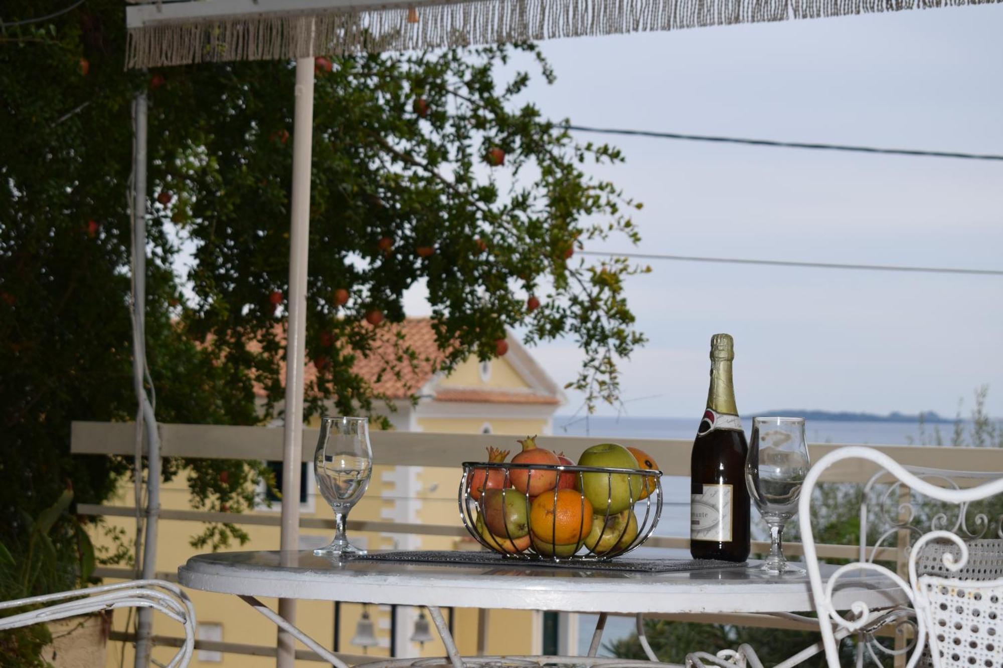 Paradisus Apartments Barbati Buitenkant foto