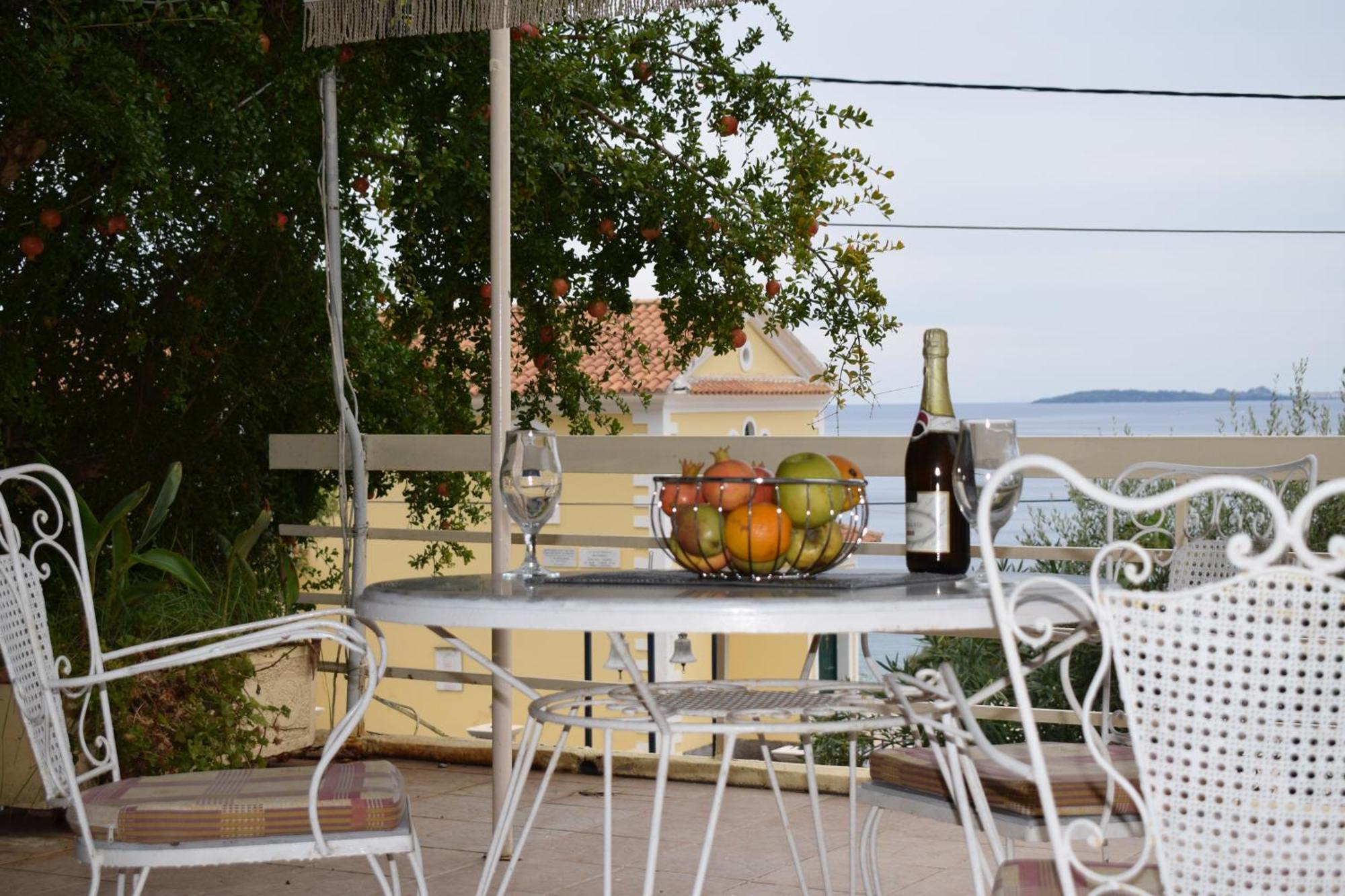 Paradisus Apartments Barbati Buitenkant foto